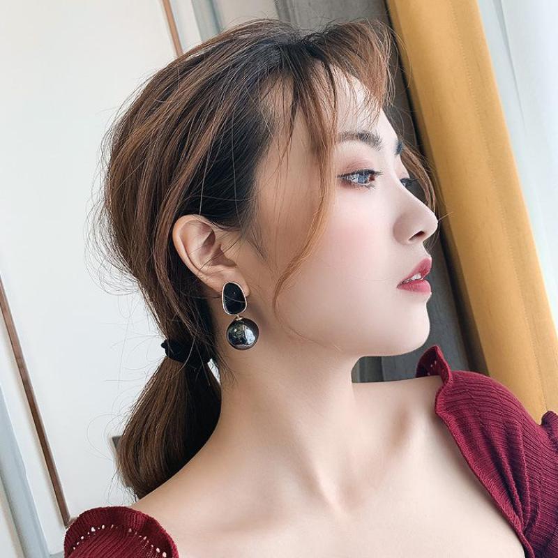 Big Brand High Class Noble Pea - Pearl Stud Earrings recension och pris