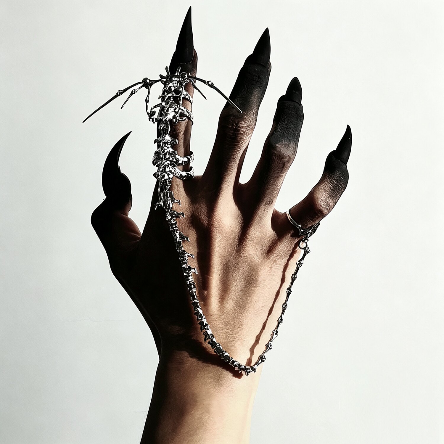 Punk Gothic Skull Bone Hand Ha - Gothic Skull Ring recension och pris