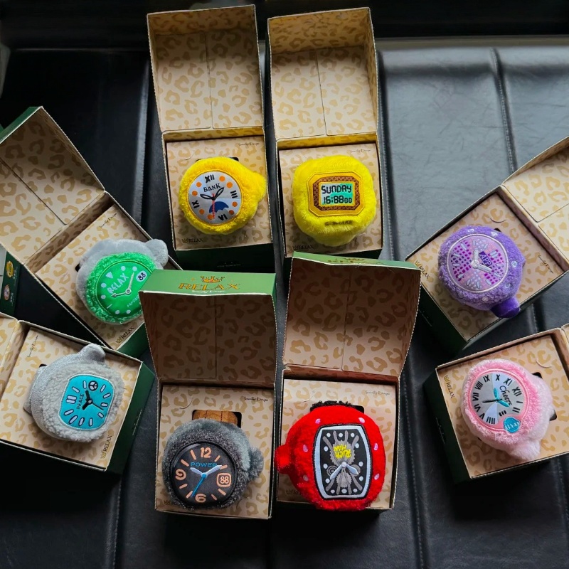 In Stock Pop Sunday Plush Rela - Jewelry And Watches recension och pris