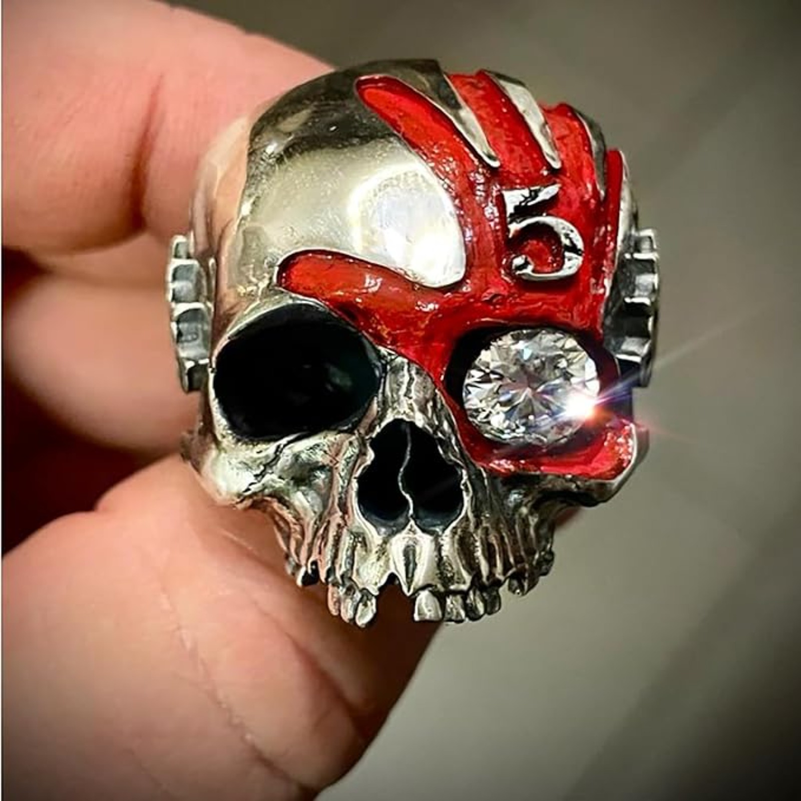 Five Fingers Punch Skull Ring, - Gothic Skull Ring recension och pris